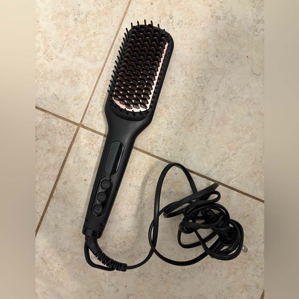 Brand New Megawise Straightening Brush